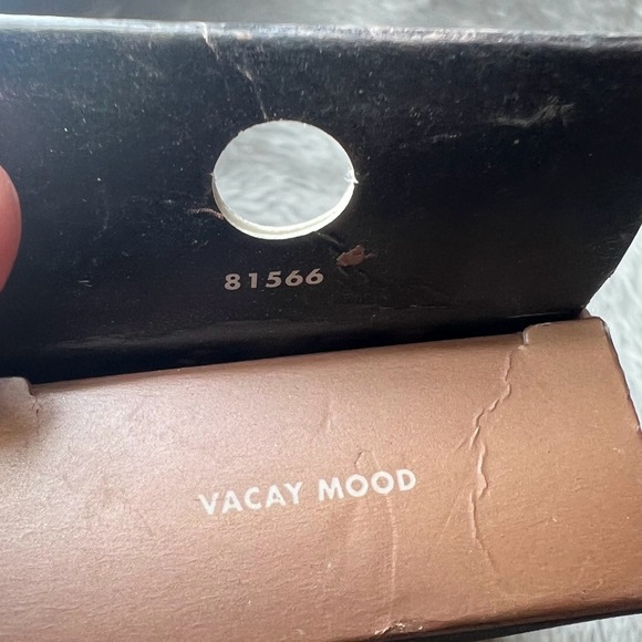 Elf Cosmetic Luminous Putty Bronzer 0.35 Oz Vacay Mood Luminous Shimmer Glow‎ - Picture 4 of 8